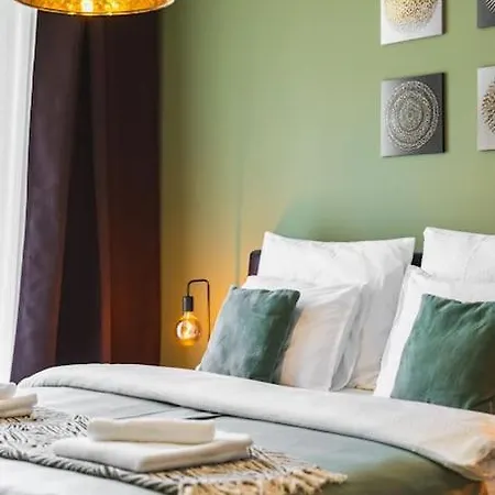 Zwirn Comfort With Balcony Lejlighed *