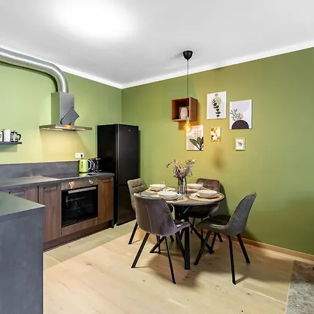 Zwirn Comfort With Balcony Lejlighed Bratislava