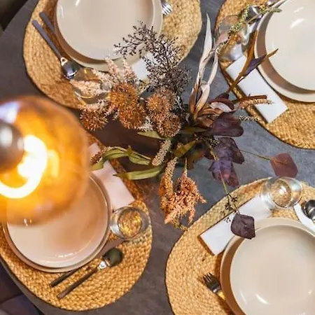 Zwirn Comfort With Balcony