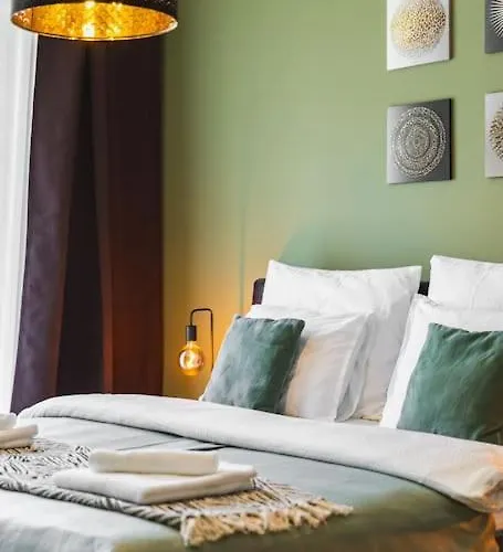 Zwirn Comfort With Balcony 아파트 *