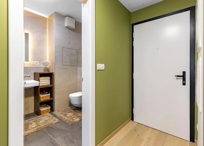 Zwirn Comfort With Balcony * 브라티슬라바