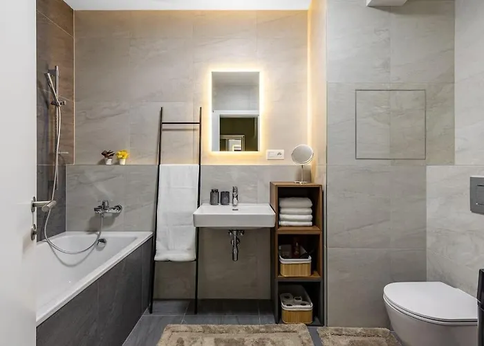 Zwirn Comfort With Balcony *