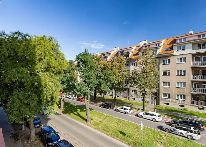 Zwirn Comfort With Balcony